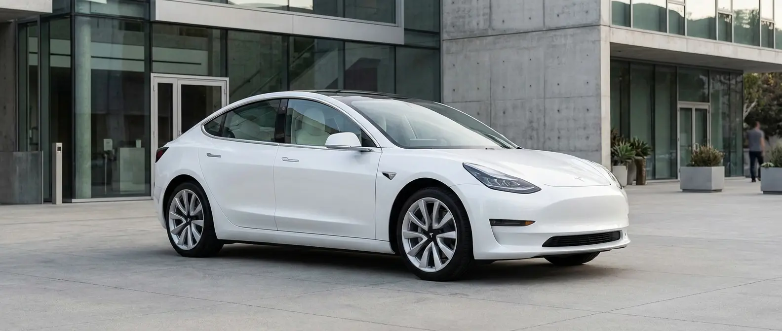Tesla Model 3 - Το benchmark των ηλεκτρικών αυτοκινήτων με Autopilot